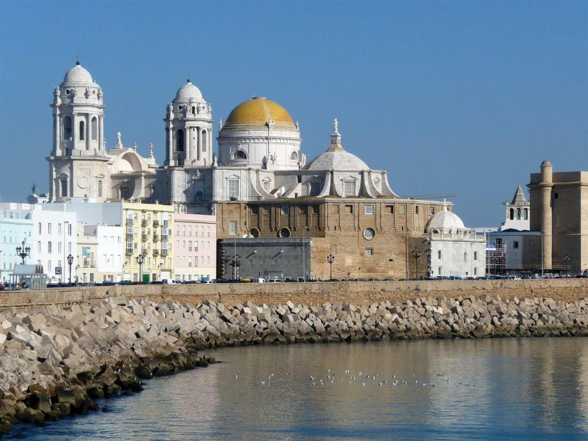 Estudio Deluxe Playa De La Victoria Cádiz Eksteriør billede